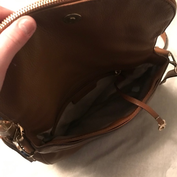 Michael Kors crossbody - Picture 3 of 3